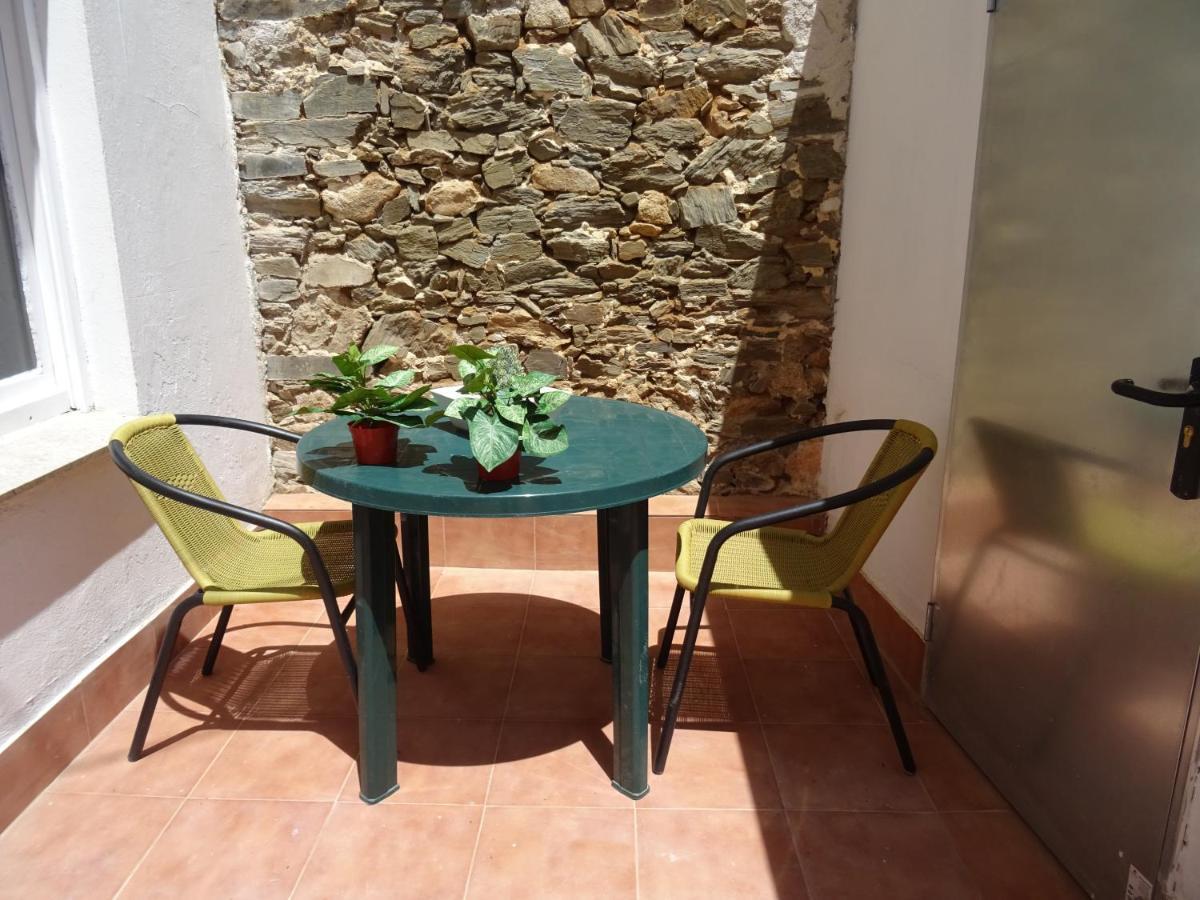 Piso En Centro Urbano De Puentedeume Con Terraza Appartement Buitenkant foto